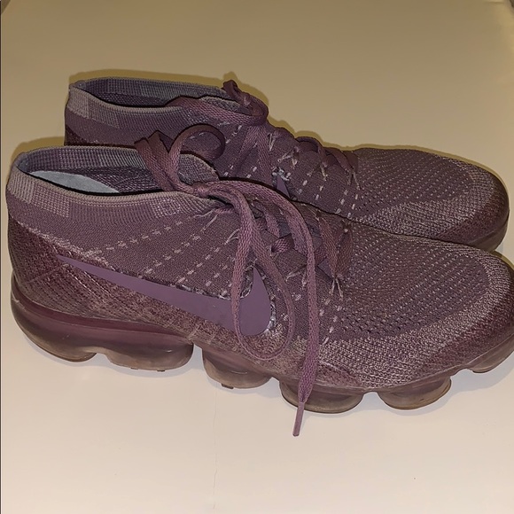 nike vapormax lavender
